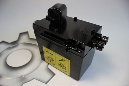 Насос подъёма кабины 45104