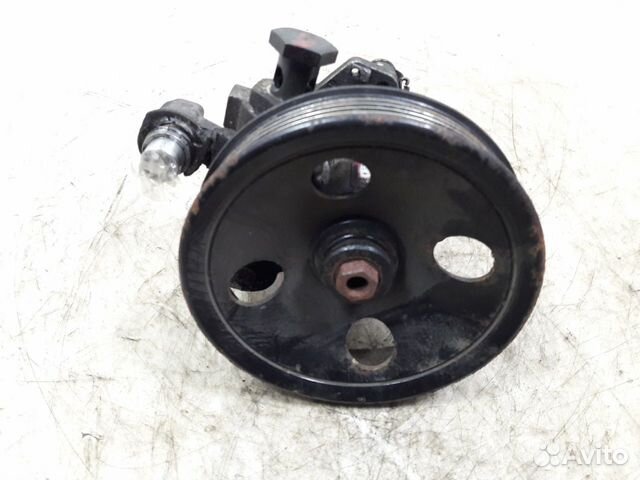 Насос гура Mercedes W211 A0044661401