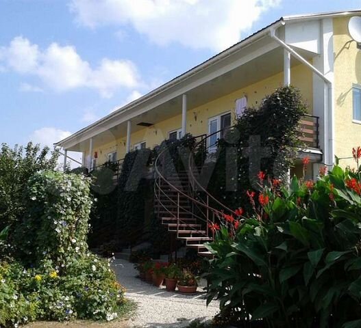 Комната 18 м² в 5-к., 1/2 эт.