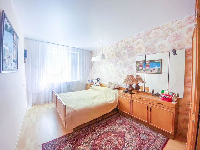 3-к. квартира, 71,8 м², 2/5 эт.