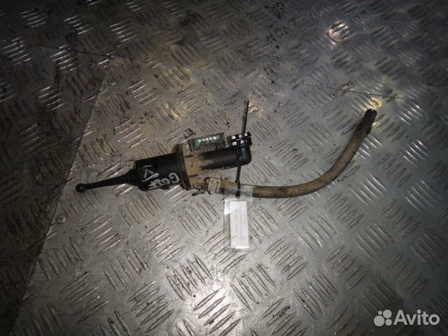 Цилиндр сцепления главный Leon (05-12)\Golf5\Jetta