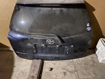 Дверь пятая Toyota corolla fielder 141nze