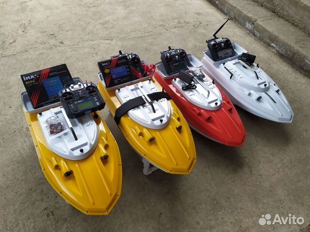 Прикормочный карповый кораблик skat