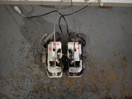 Замок задней двери honda CRV 1