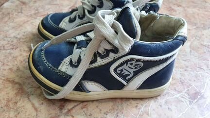 Кроссовки для мальчика