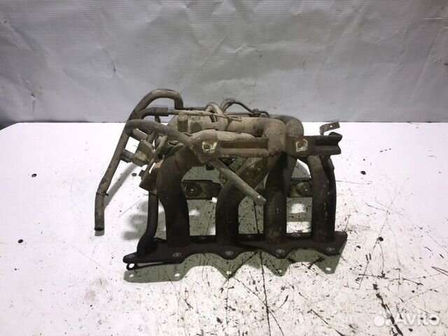 Коллектор впускной Mitsubishi Lancer 9 4G18 2006