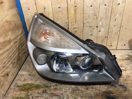 Фара правая Renault Espace 4 ксенон 140350