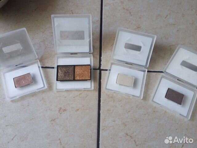 Тени для век Mary Kay