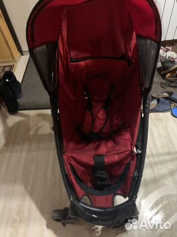 Прогулочная коляска