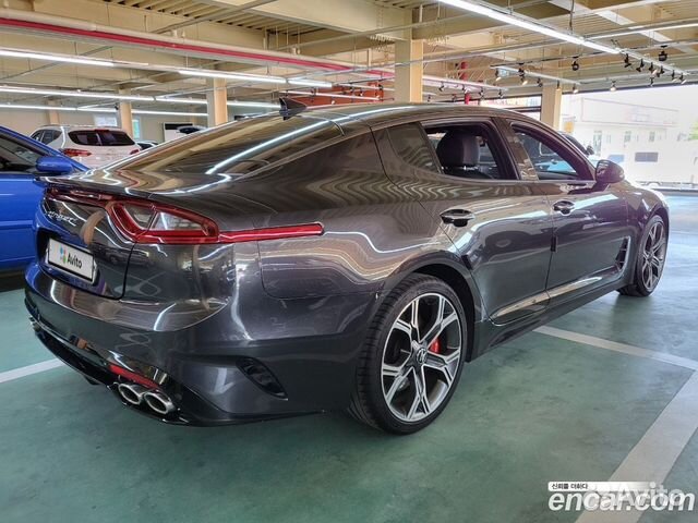 Kia Stinger 2.0 AT, 2019, 44 000 км