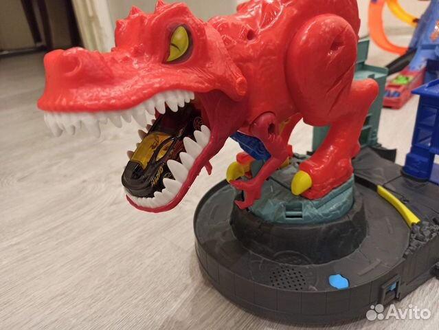 Hot wheels Динозавр