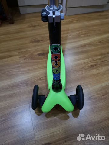 Детский самокат(трёхколёсный) macоо