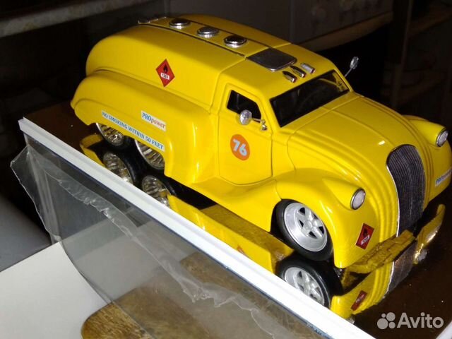 Модель Dodge Airflow Tank 1939 Jada Toys