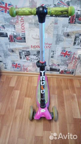 Самокат trolo maxi со светящимися колесами
