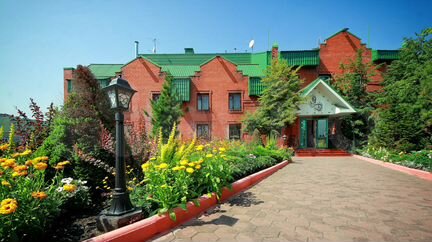 Коттедж 750 м² на участке 30 сот.