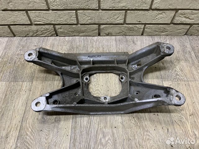 Audi A5 (8T) Кронштейн опоры кпп