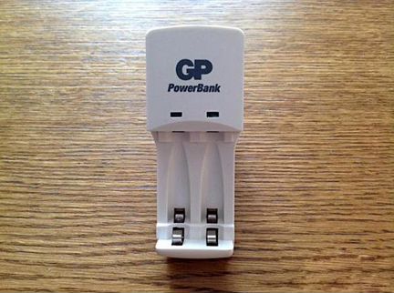 Зарядное устройство GP PowerBank Mini gpkb02GS