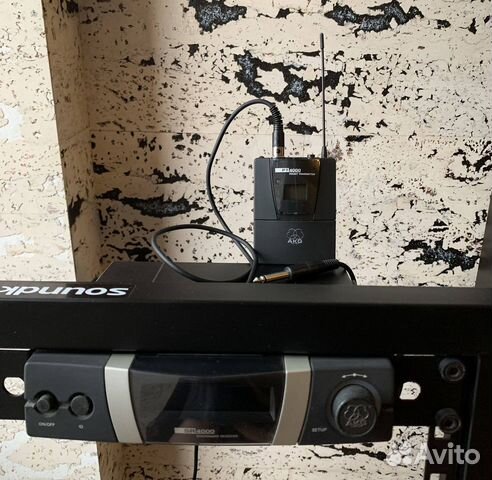 AKG WMS 4000 радиосистема с поясным передатчиком
