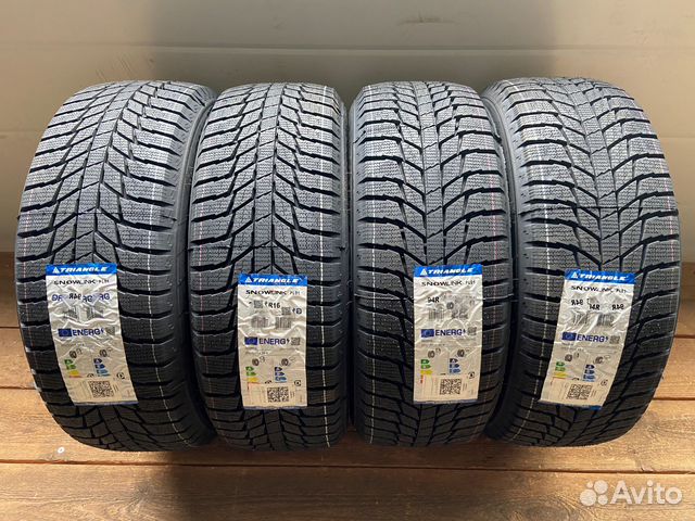 Triangle PL01 235/40 R18 95R