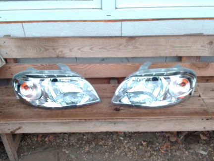 Фара передняя 96650521 Шевроле Авео Т250