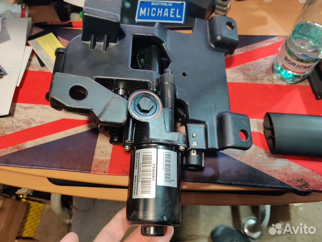 Кронштейн порога RH с мотором Range Rover L405 LWB