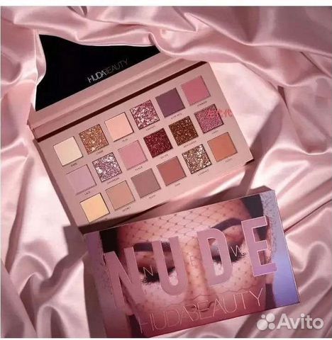 Палетка теней huda beauty