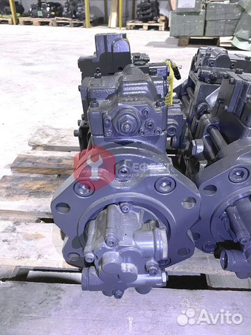 Основной насос Kobelco SK250-8