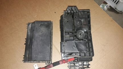 Блок Предохранителей Opel Astra J