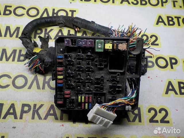 Блок предохранителей Mitsubishi Lancer 10 (CY) 20