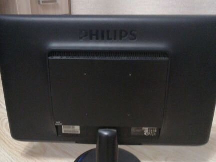 Монитор Philips 22