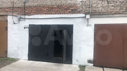 Гараж, > 30 м²