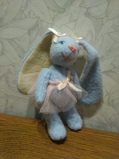 Игрушка - заяц 