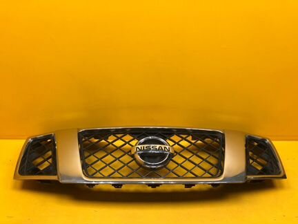 Решетка радиатора Nissan Pathfinder R51 2004