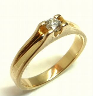Золотое кольцо 585 пробы с бриллиантом 0.13 ct