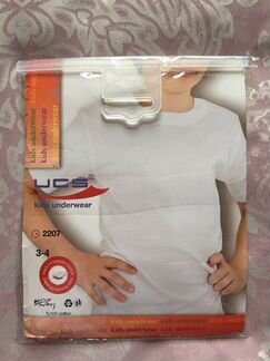 Нижнее белье (футболка) Mothercare на 3-4 года