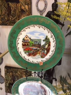 Тарелка антикварная редкая настенная зелёная с зол