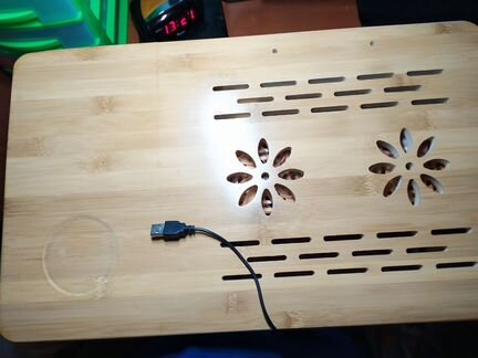 Стол для ноутбука с киллером