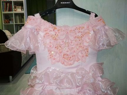 Праздничное платье для девочки 122-128