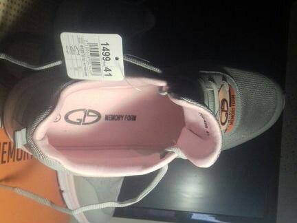 Кроссовки женские 41 размер