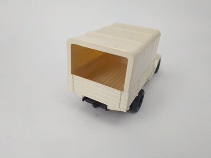 Грузовик зис-5 в масштабе 1/43