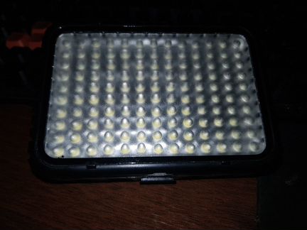 Накамерный свет CN-Lux1500