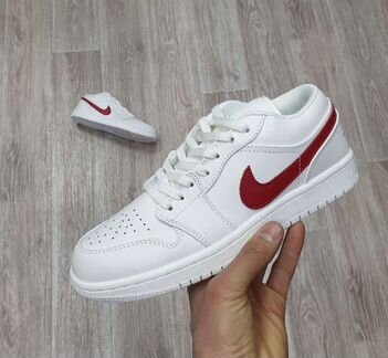 Кроссовки Nike Air Jordan 1