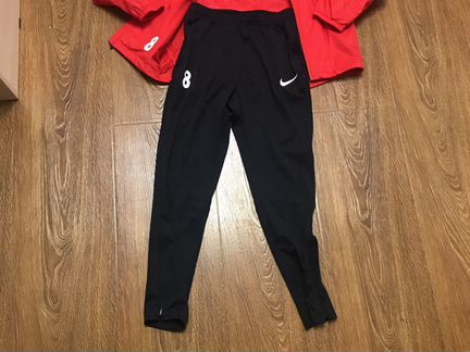 Спортивный костюм для занятий футболом