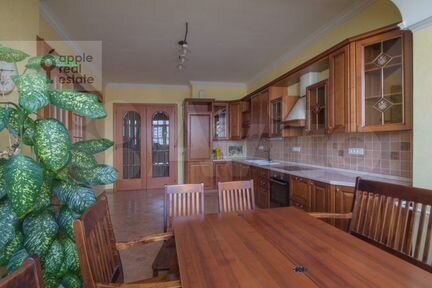 4-к квартира, 160 м², 9/14 эт.