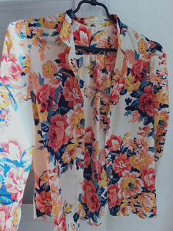 Блузка с объемными рукавами