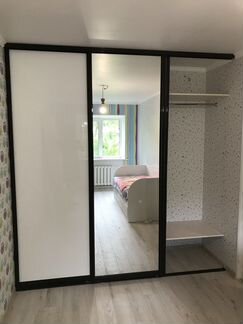 Шкаф-купе, двери зеркала