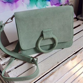 Сумка Reserved фисташкового цвета из замши, новая