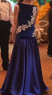 Нарядное Платье для девочки рост 122, 6-7 лет