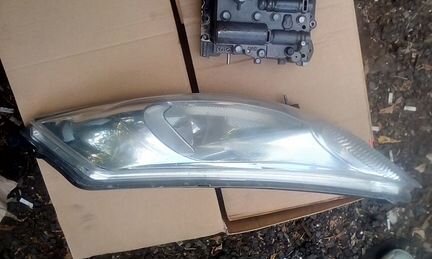 Правая фара Nissan Juke