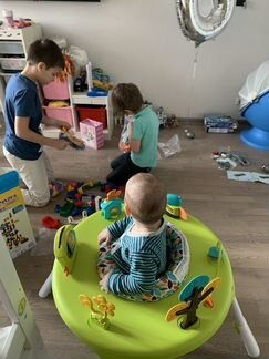 Развивающий игровой центр Oribel + стульчики